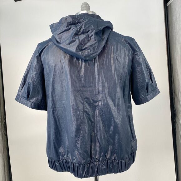 Chico’s Shiny Short Sleeve Hooded Zip Jacket Size 2 - Picture 7 of 15